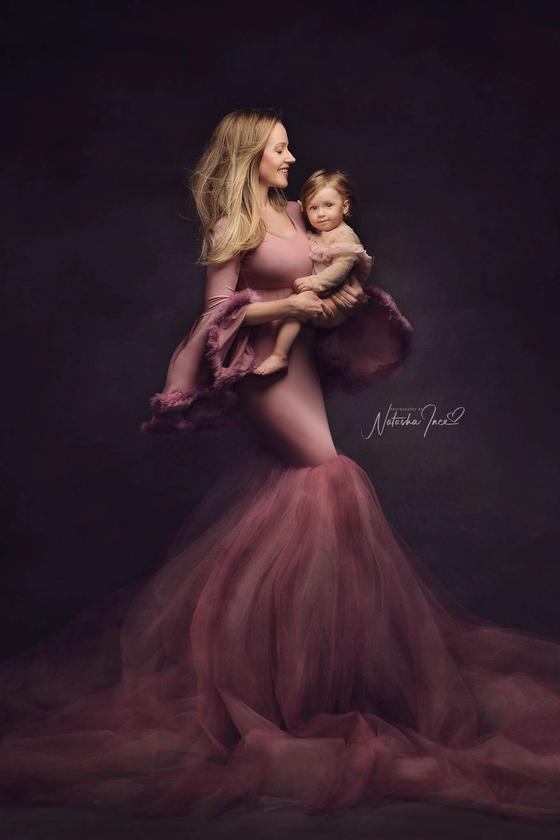 Beautiful stock image of maternity photoshoot gown.  Recommended by Lauren Vanier Photography for a premium photoshoot experience